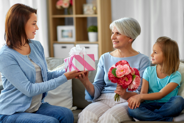 Unique Gift Ideas for Grandparents for Various Budgets